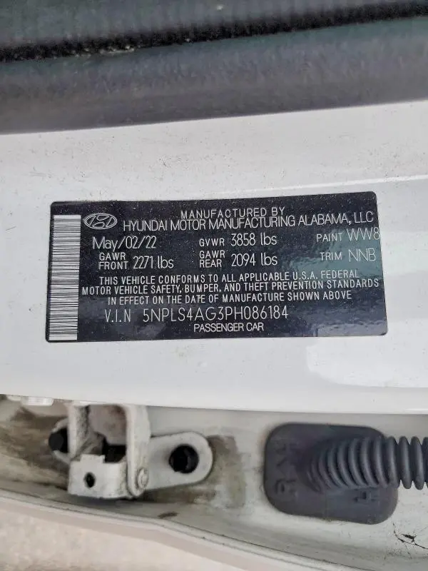 2023 HYUNDAI ELANTRA SEL  