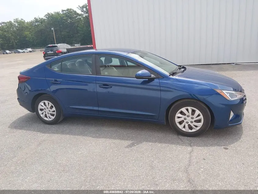 2019 HYUNDAI ELANTRA SE