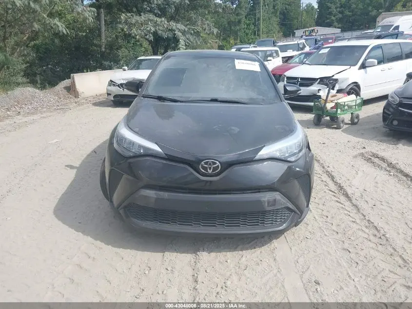 2021 TOYOTA C-HR XLE