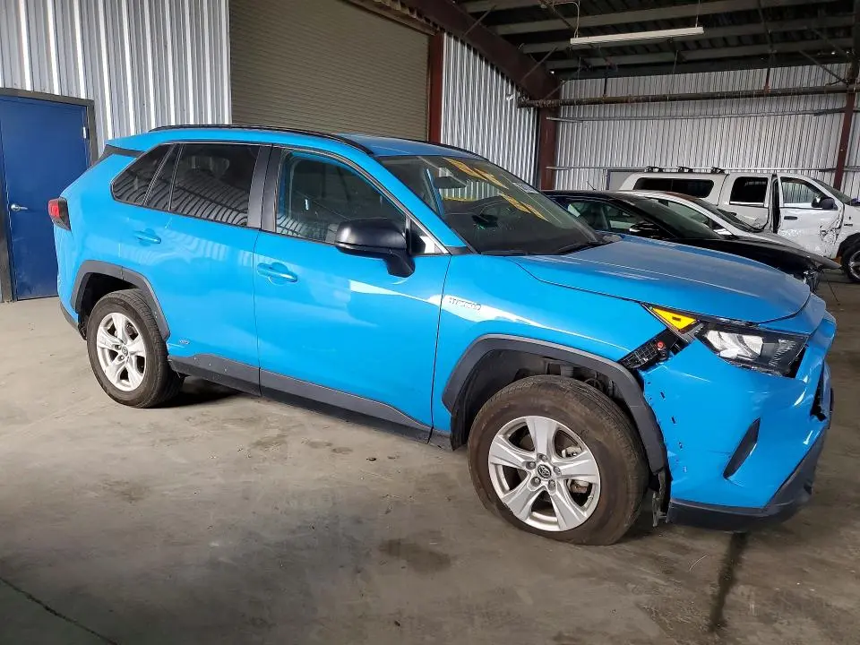 2019 TOYOTA RAV4 LE  