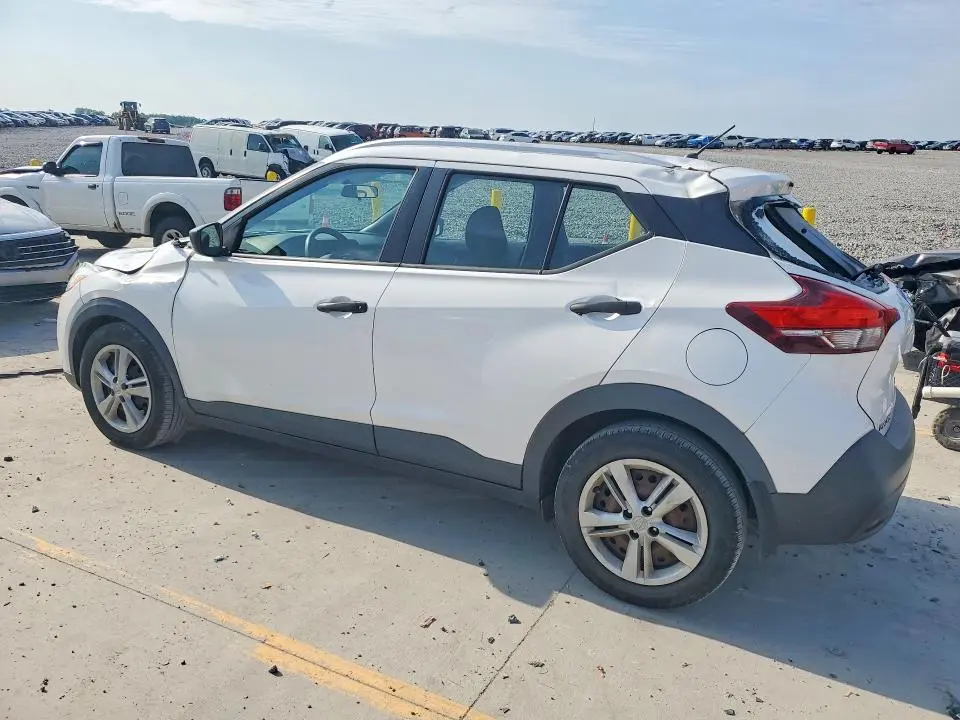 2018 NISSAN KICKS S  