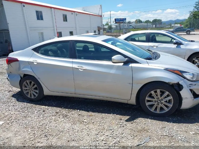 2015 HYUNDAI ELANTRA SE