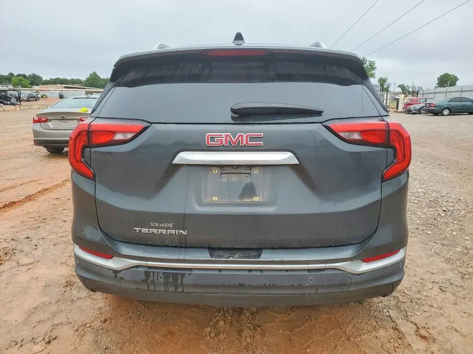 2018 GMC TERRAIN SLT  