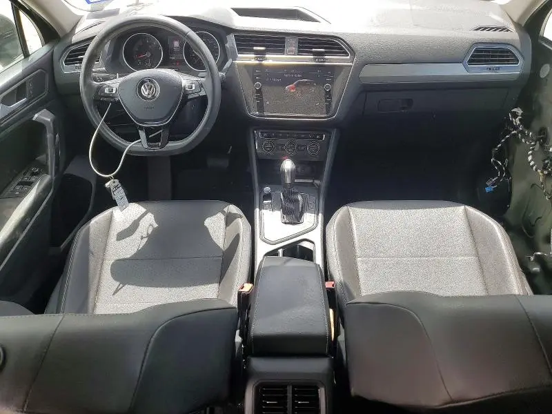 2021 VOLKSWAGEN TIGUAN SE  