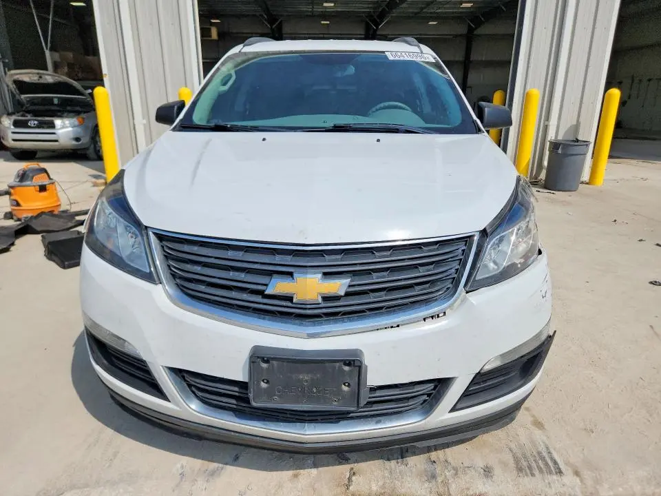 2016 CHEVROLET TRAVERSE LS  