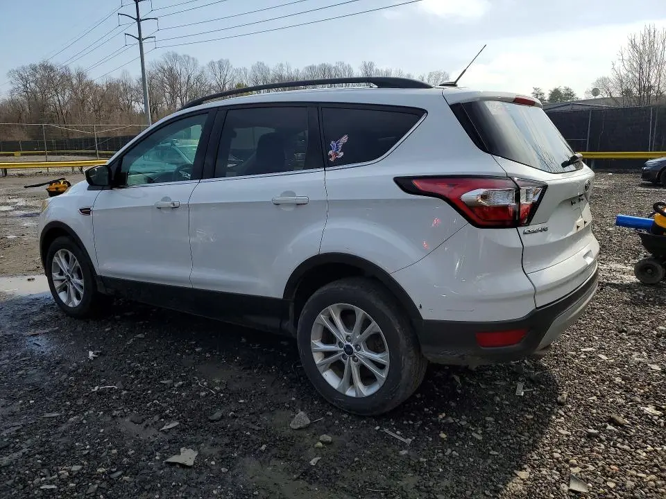 2018 FORD ESCAPE SE  