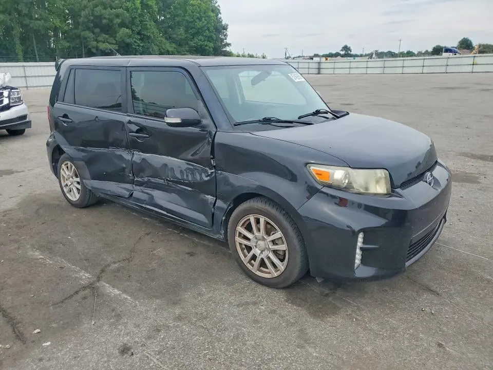 2013 SCION XB BASE  