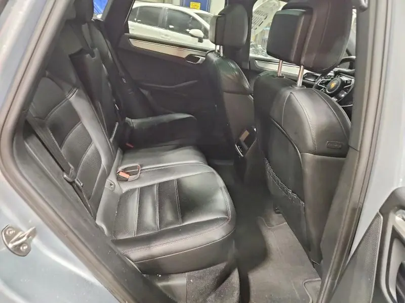 2015 PORSCHE MACAN S  