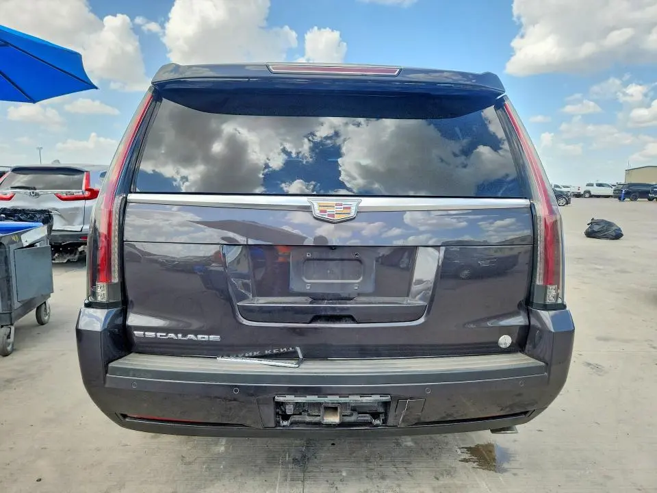 2016 CADILLAC ESCALADE PREMIUM  