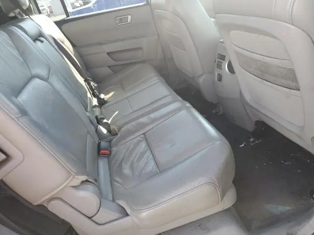 2011 HONDA PILOT EXLN  