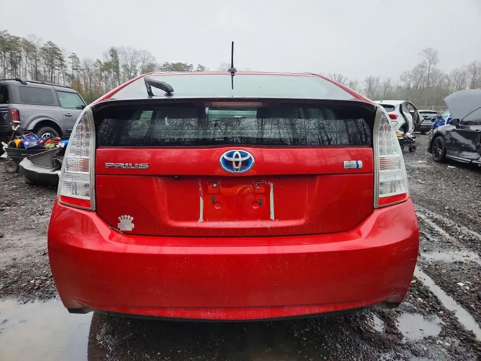 2011 TOYOTA PRIUS THREE  
