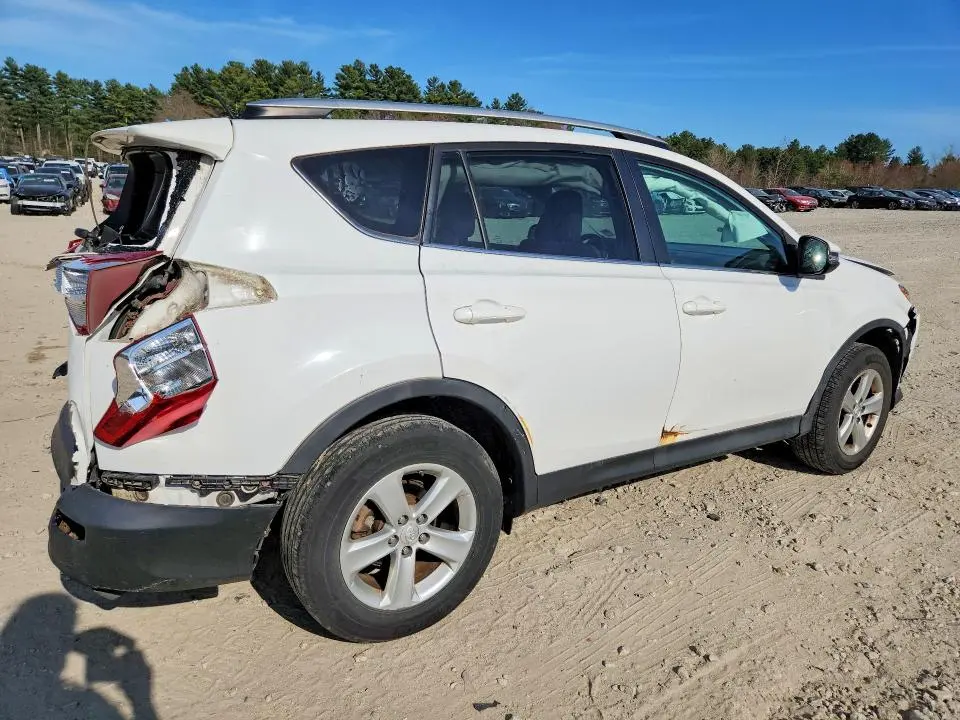 2014 TOYOTA RAV4 XLE  