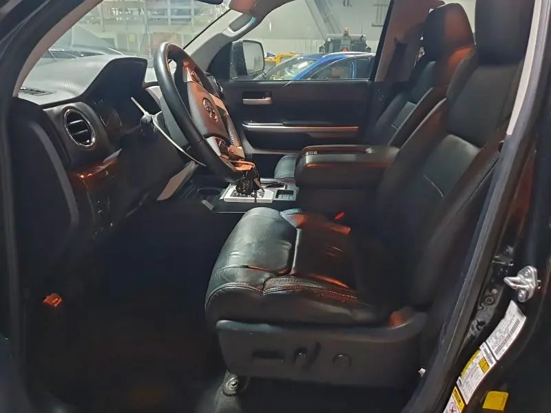 2015 TOYOTA TUNDRA CREWMAX LIMITED  