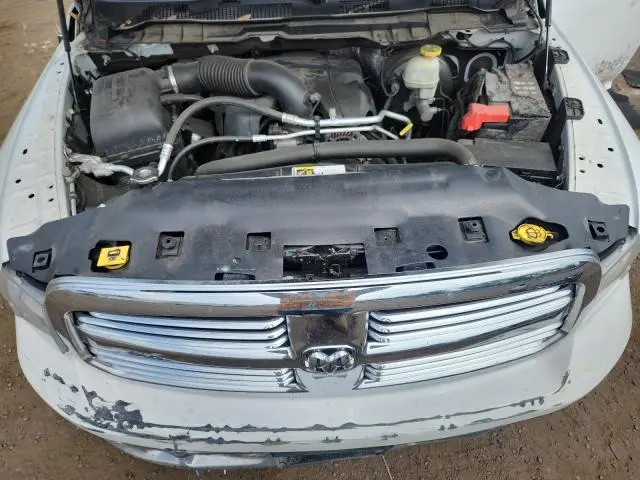2016 RAM 1500 SLT  