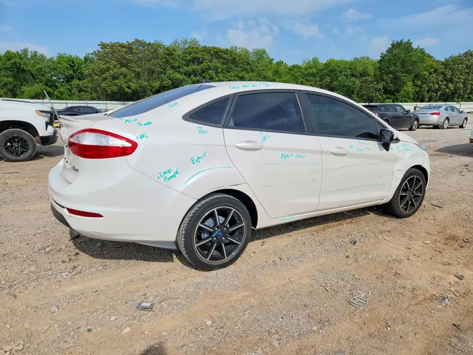 2016 FORD FIESTA SE  