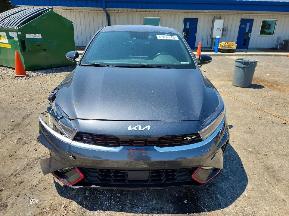 2023 KIA FORTE GT  