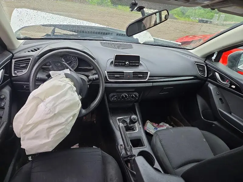 2015 MAZDA 3 SPORT  