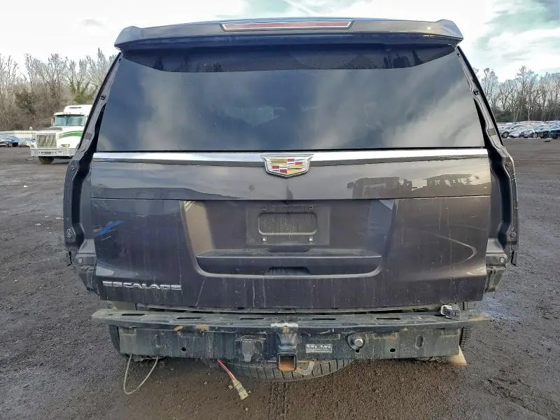 2015 CADILLAC ESCALADE LUXURY  