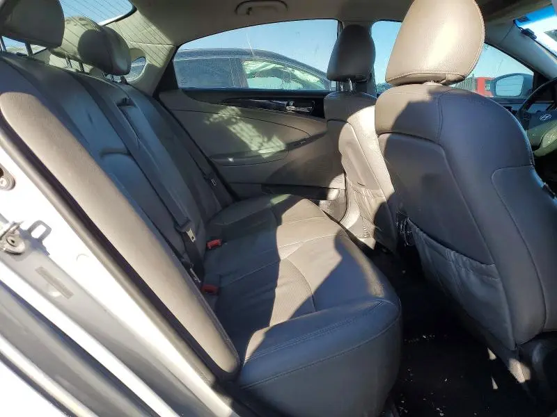 2011 HYUNDAI SONATA SE  