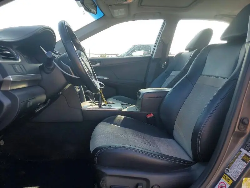 2012 TOYOTA CAMRY SE  