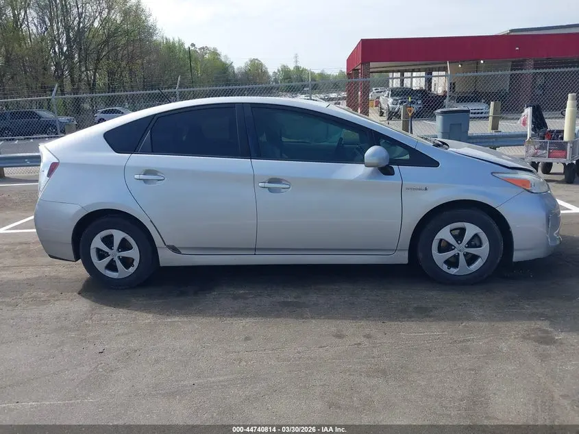 2014 TOYOTA PRIUS FOUR