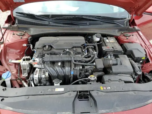 2024 HYUNDAI ELANTRA SE