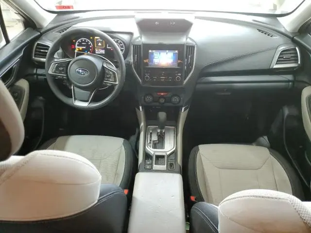 2021 SUBARU FORESTER   