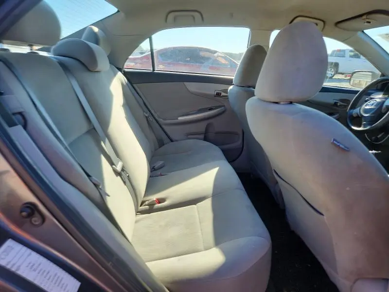 2013 TOYOTA COROLLA BASE  
