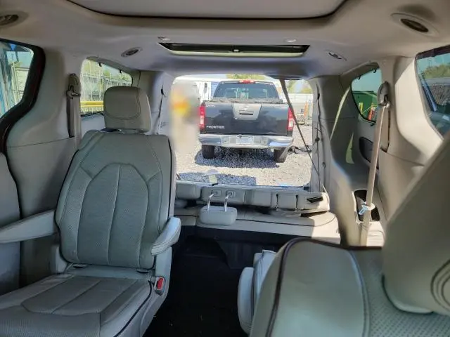 2017 CHRYSLER PACIFICA LIMITED  