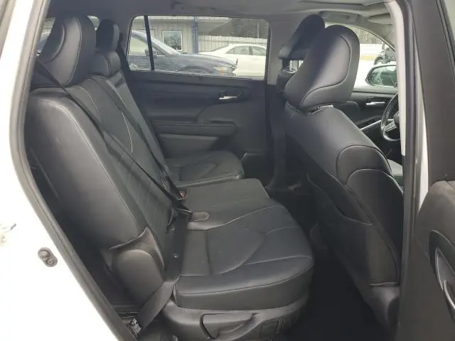 2021 TOYOTA HIGHLANDER HYBRID XLE