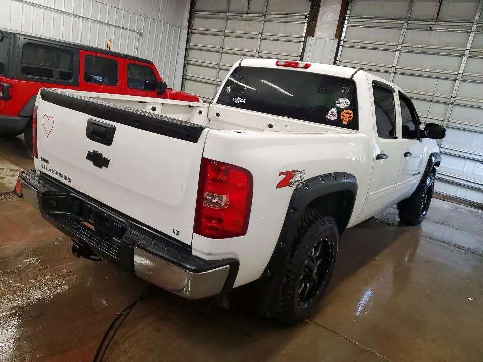 2011 CHEVROLET SILVERADO K1500 LT  