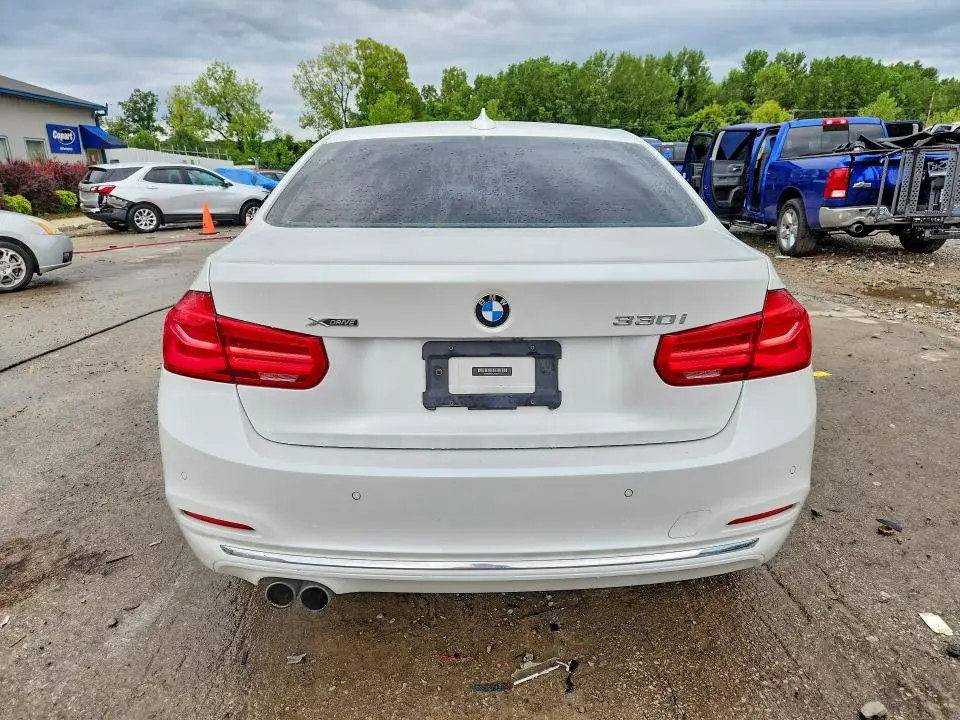 2018 BMW 330 XI  
