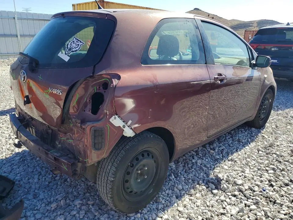 2010 TOYOTA YARIS BASE  