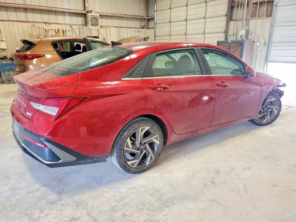 2024 HYUNDAI ELANTRA LIMITED  