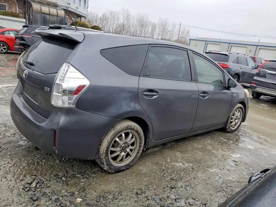 2012 TOYOTA PRIUS V TWO  