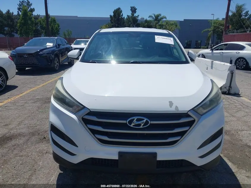 2018 HYUNDAI TUCSON SE