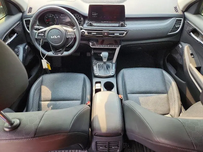 2023 KIA SELTOS   