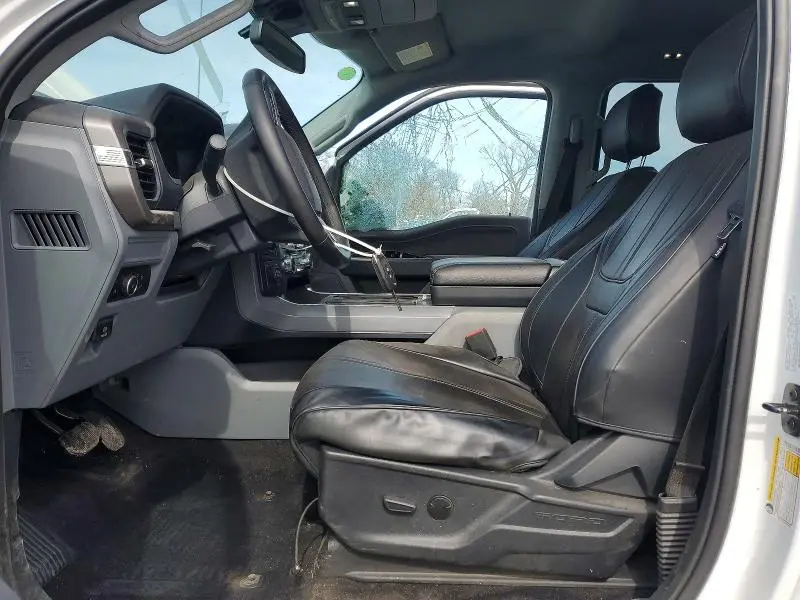 2024 FORD F150 XLT  