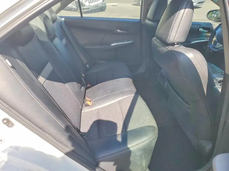 2014 TOYOTA CAMRY SE  