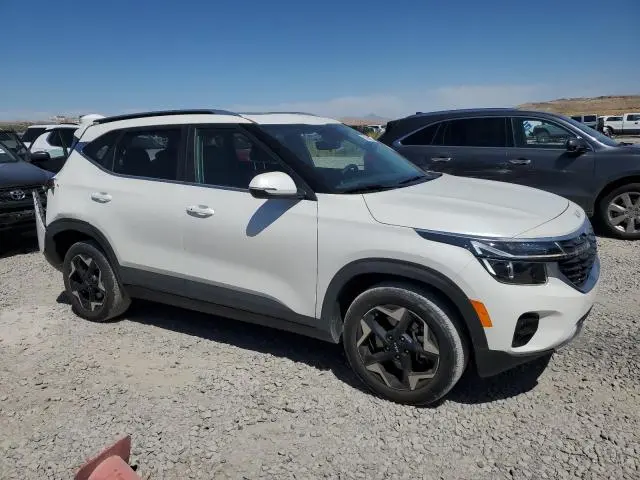2024 KIA SELTOS EX  