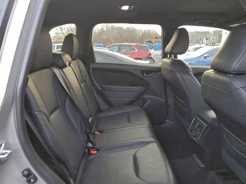 2025 SUBARU FORESTER LIMITED  