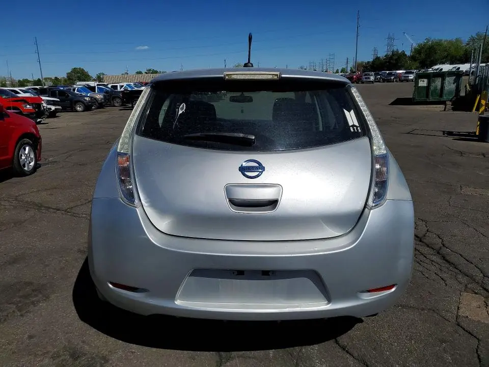 2013 NISSAN LEAF S  