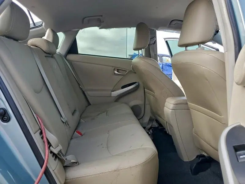 2015 TOYOTA PRIUS   