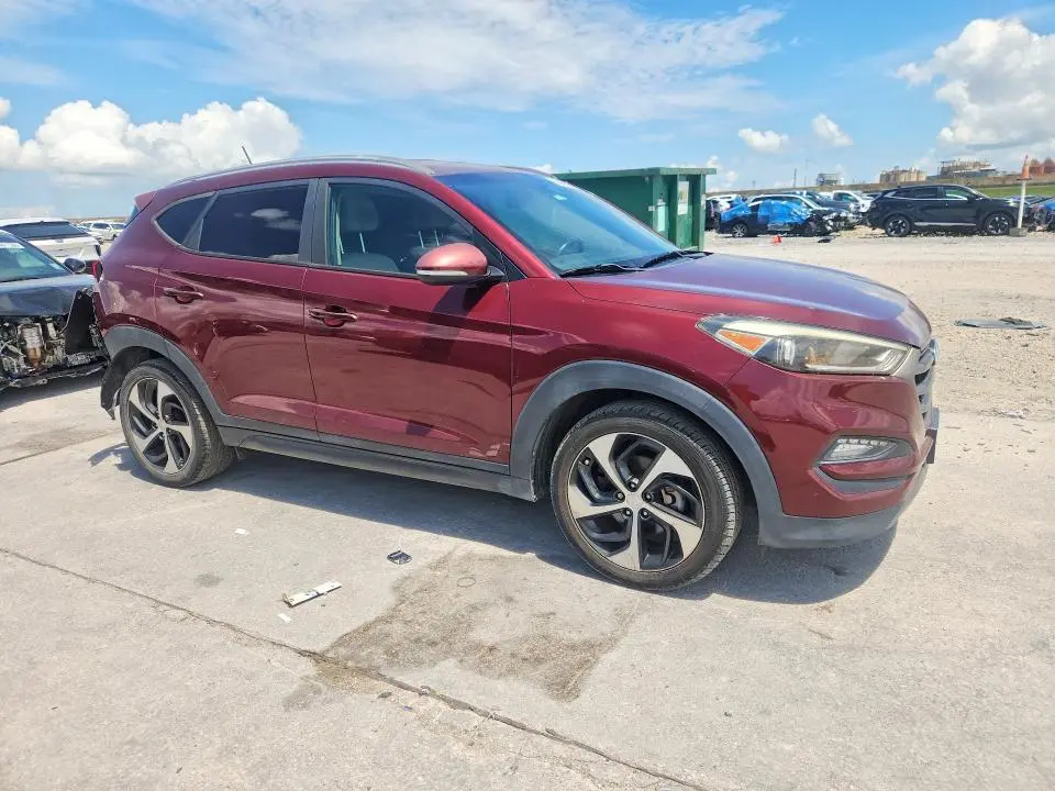 2016 HYUNDAI TUCSON SPORT  