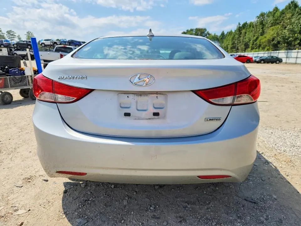 2013 HYUNDAI ELANTRA LIMITED  