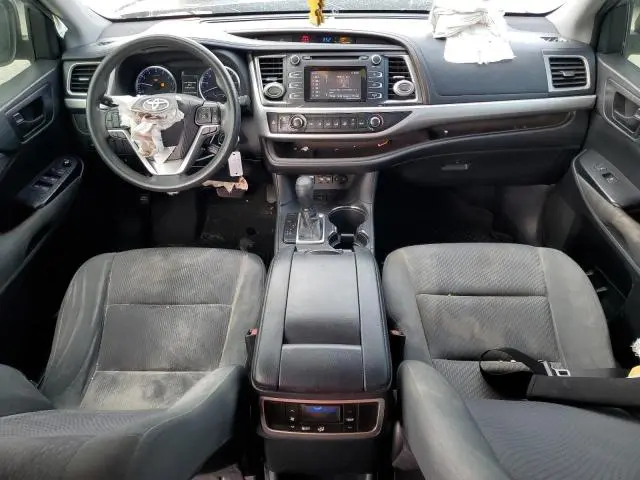 2019 TOYOTA HIGHLANDER LE  