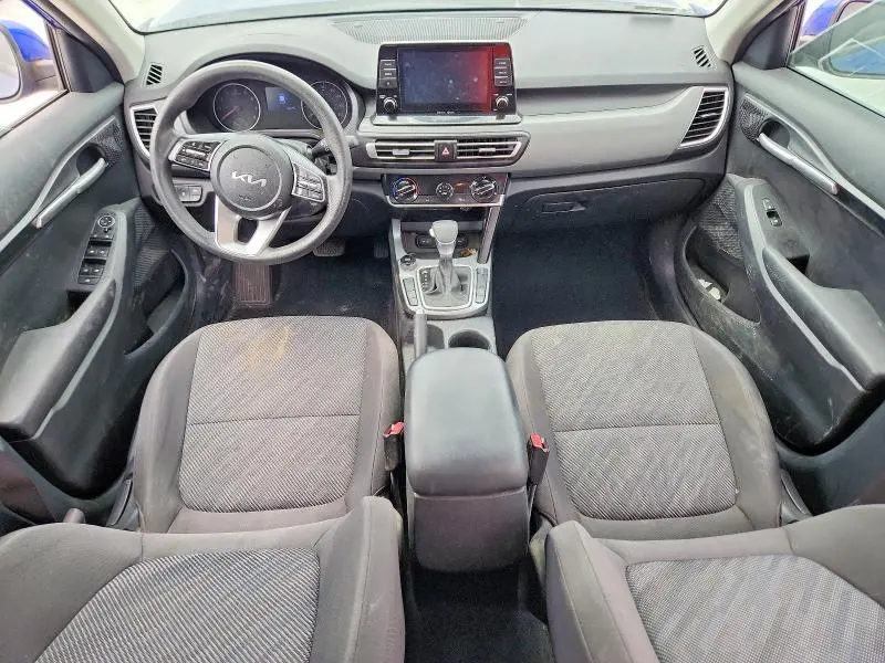 2022 KIA SELTOS LX  