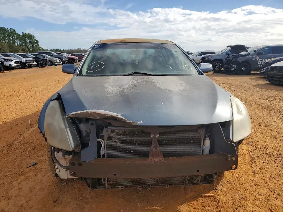 2010 NISSAN ALTIMA BASE  