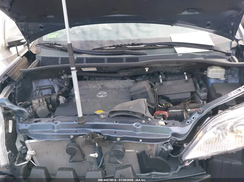 2014 TOYOTA SIENNA L V6 7 PASSENGER