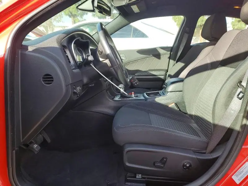 2017 DODGE CHARGER SXT  